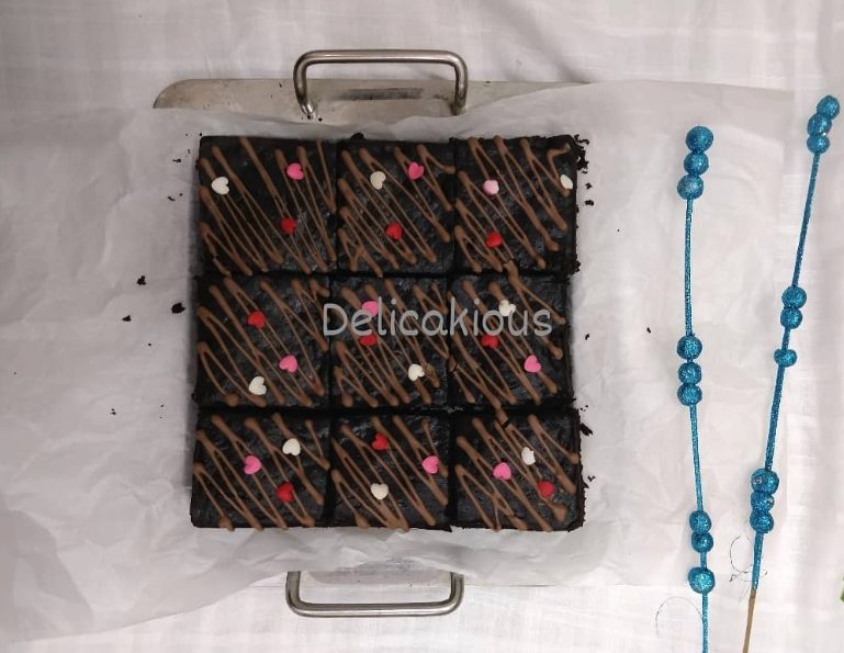 Fudgy brownie tray