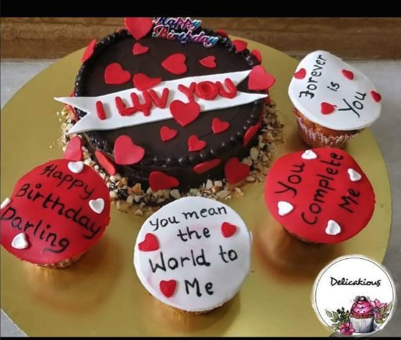 Cake and muffins combo