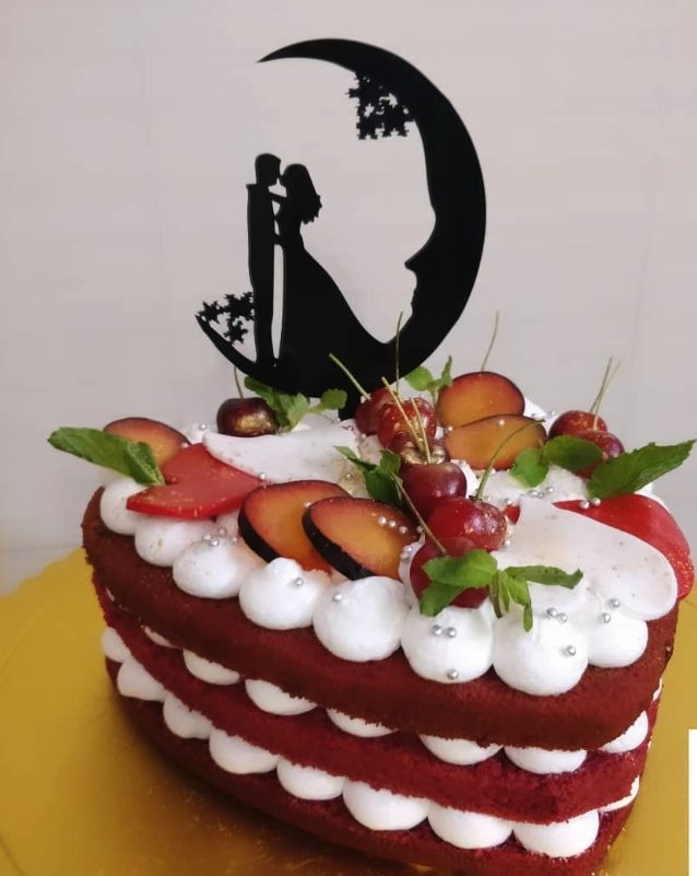 Engagement cake