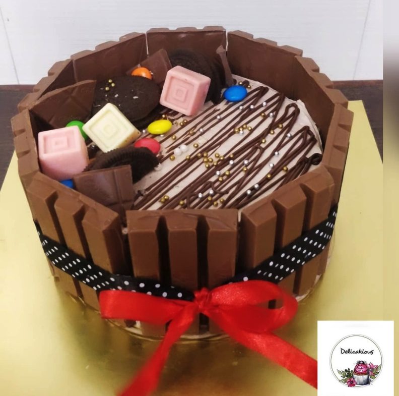 KitKat Nutella cake