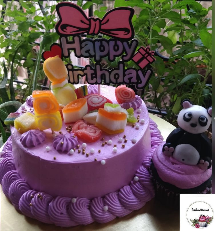 Sugary panda themed cake
